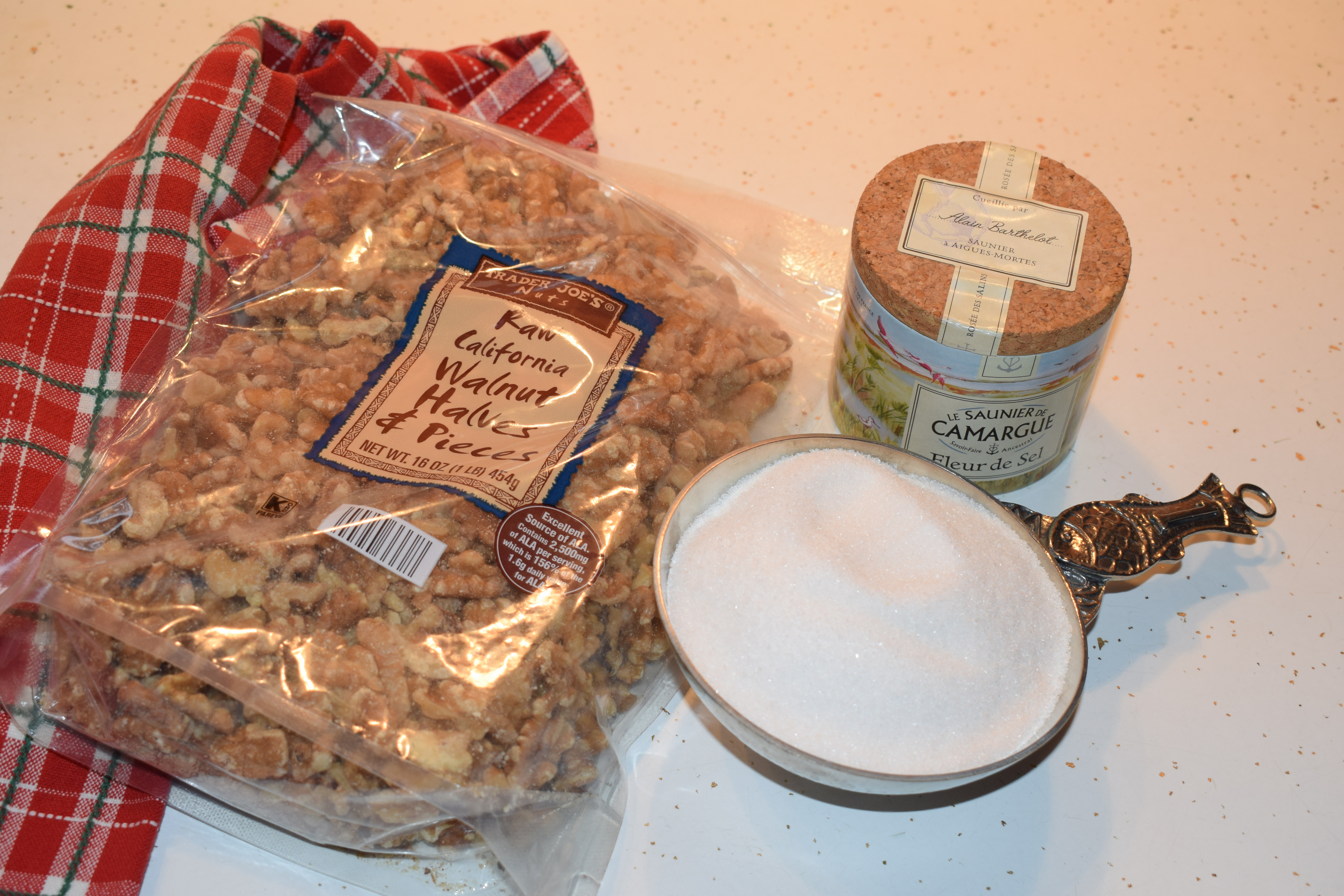 Ingredients for Sweet and Salty Walnuts Recipe