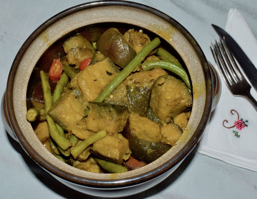 Diwali 2018, Eggplant with Green Beans and Coconut Milk