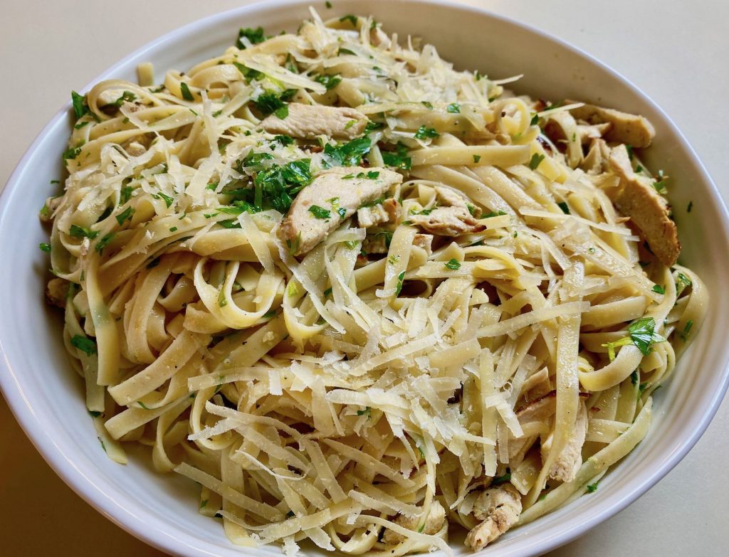 Fettuccini with Grilled Chicken and Lemon