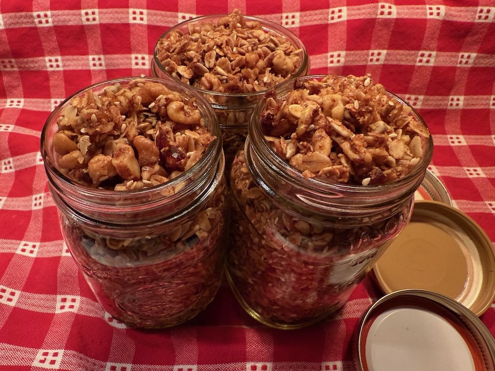 Date Nut Granola in Jars for Gifts
